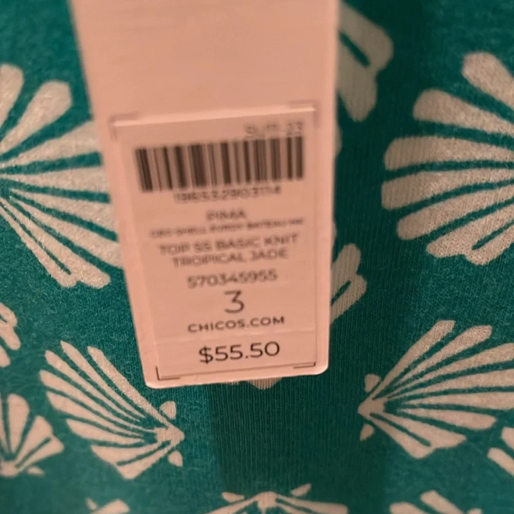 Chicos Pima geo shell top New with tags size 3! - Picture 3 of 4
